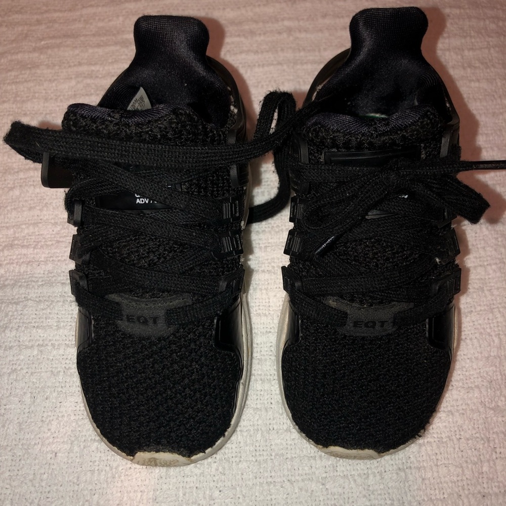 Toddler Adidas size 6